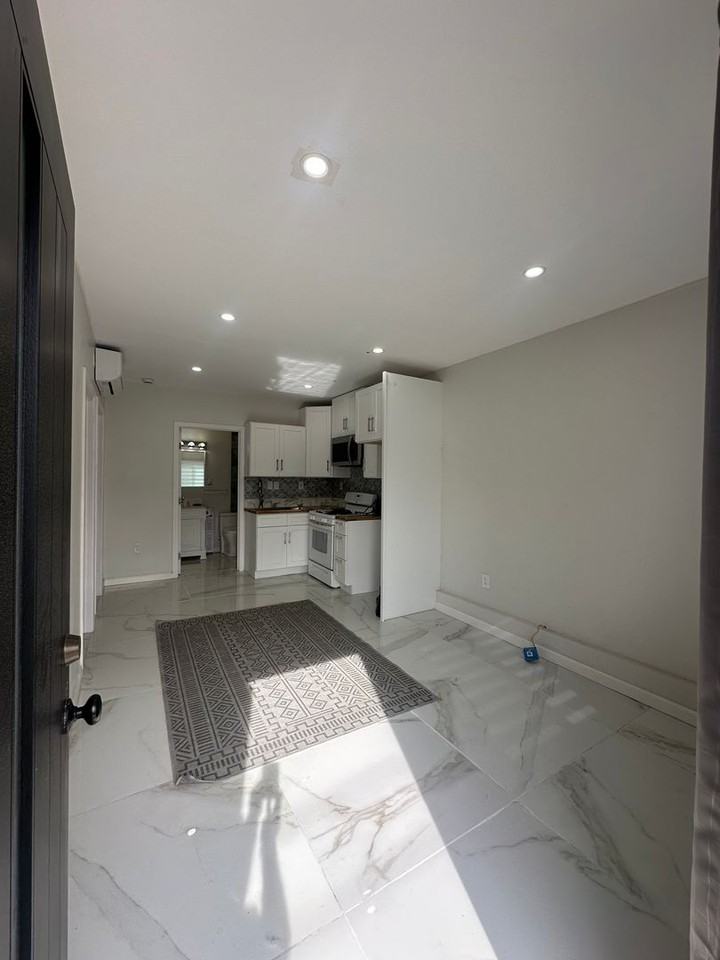 1427 E 76th St - Photo 2 of 12