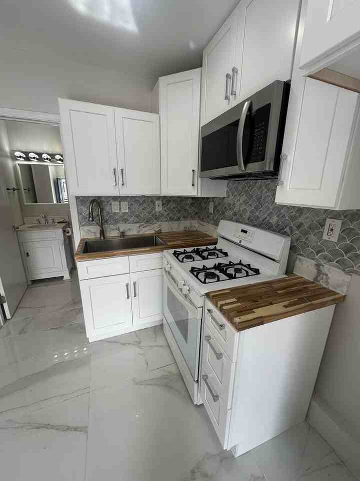 1427 E 76th St - Photo 7 of 12