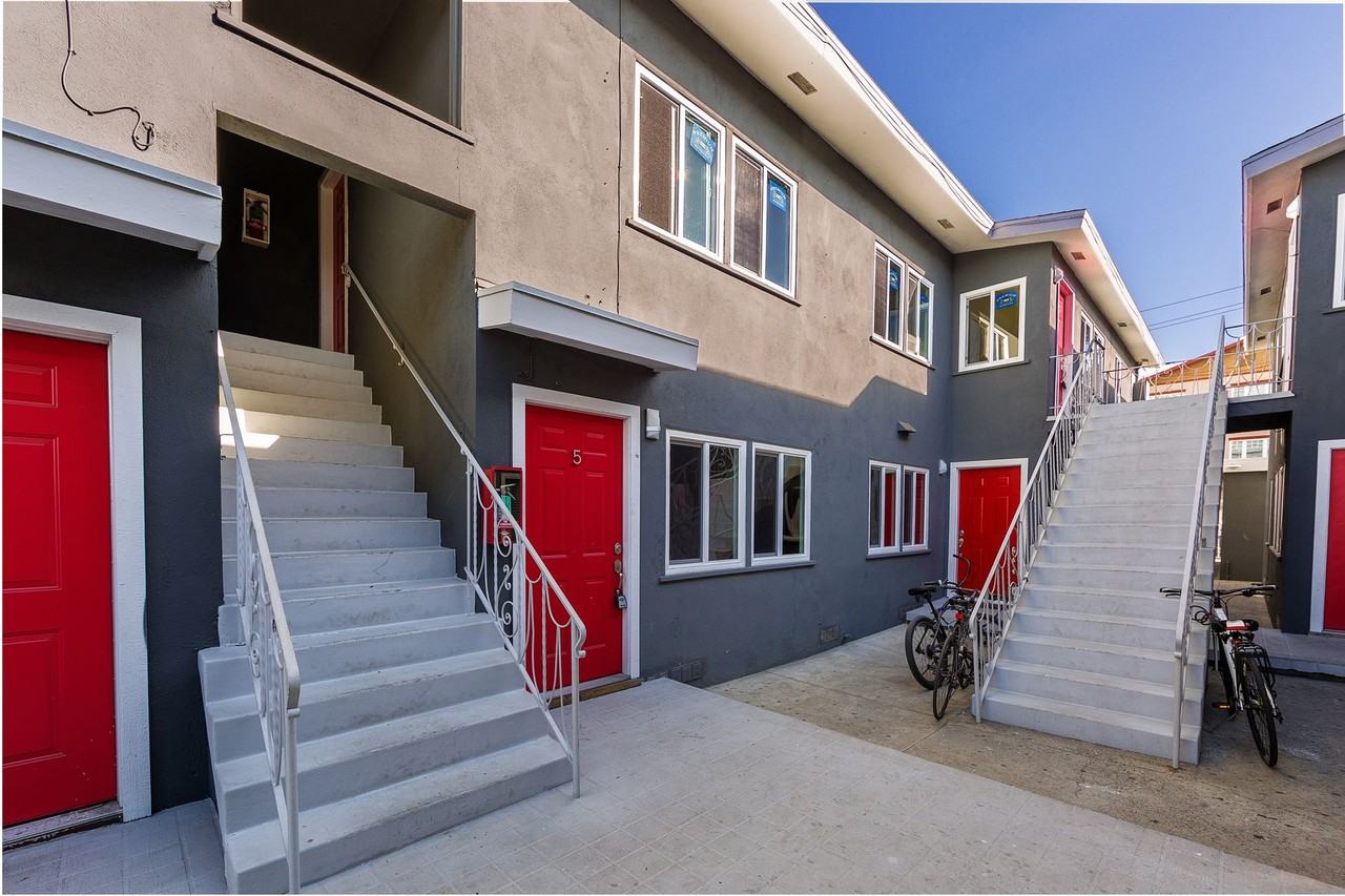 1600-1602 Cedar Ave - Photo 4 of 6