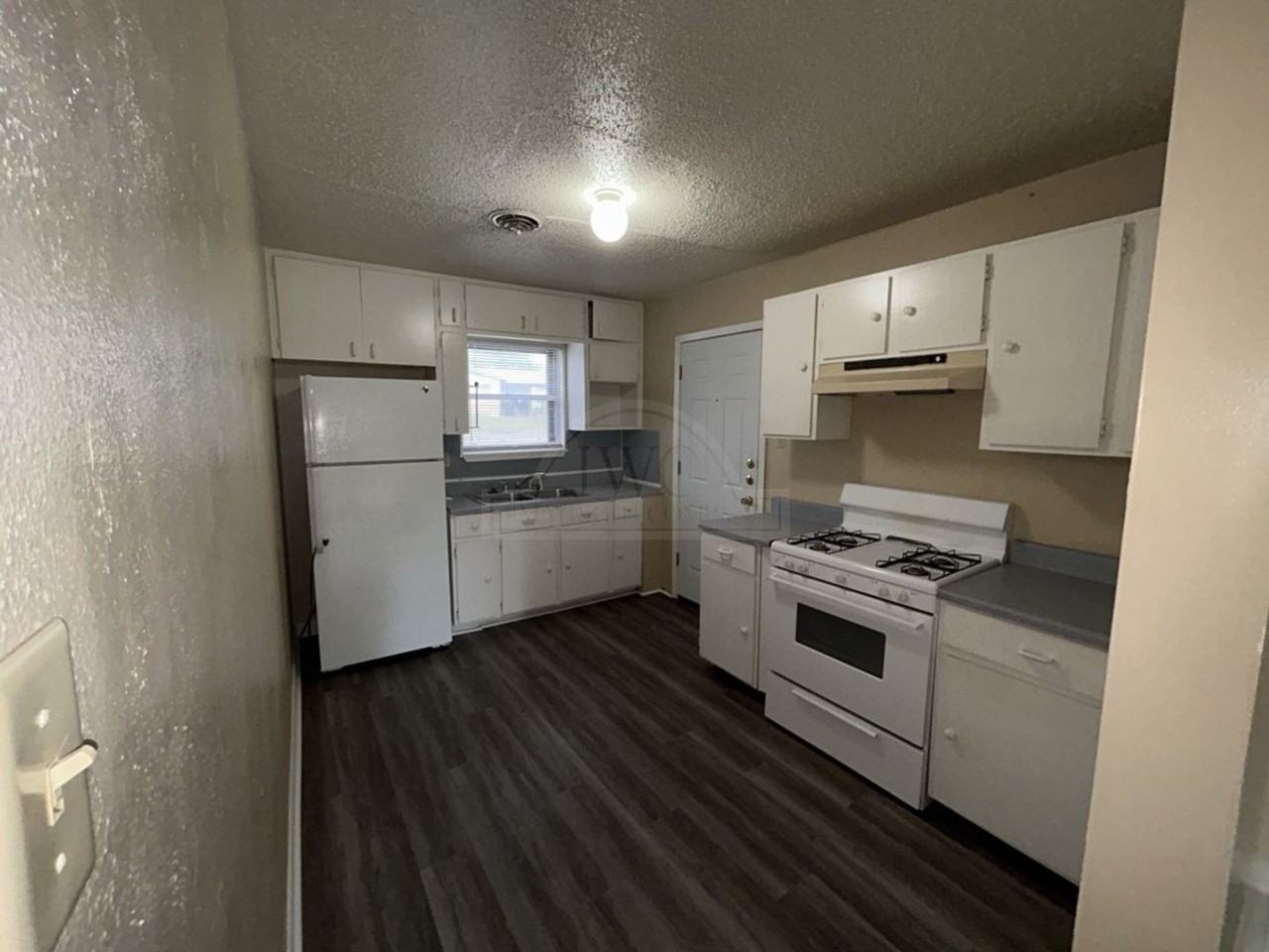 510 N 24th St - Photo 3 of 18