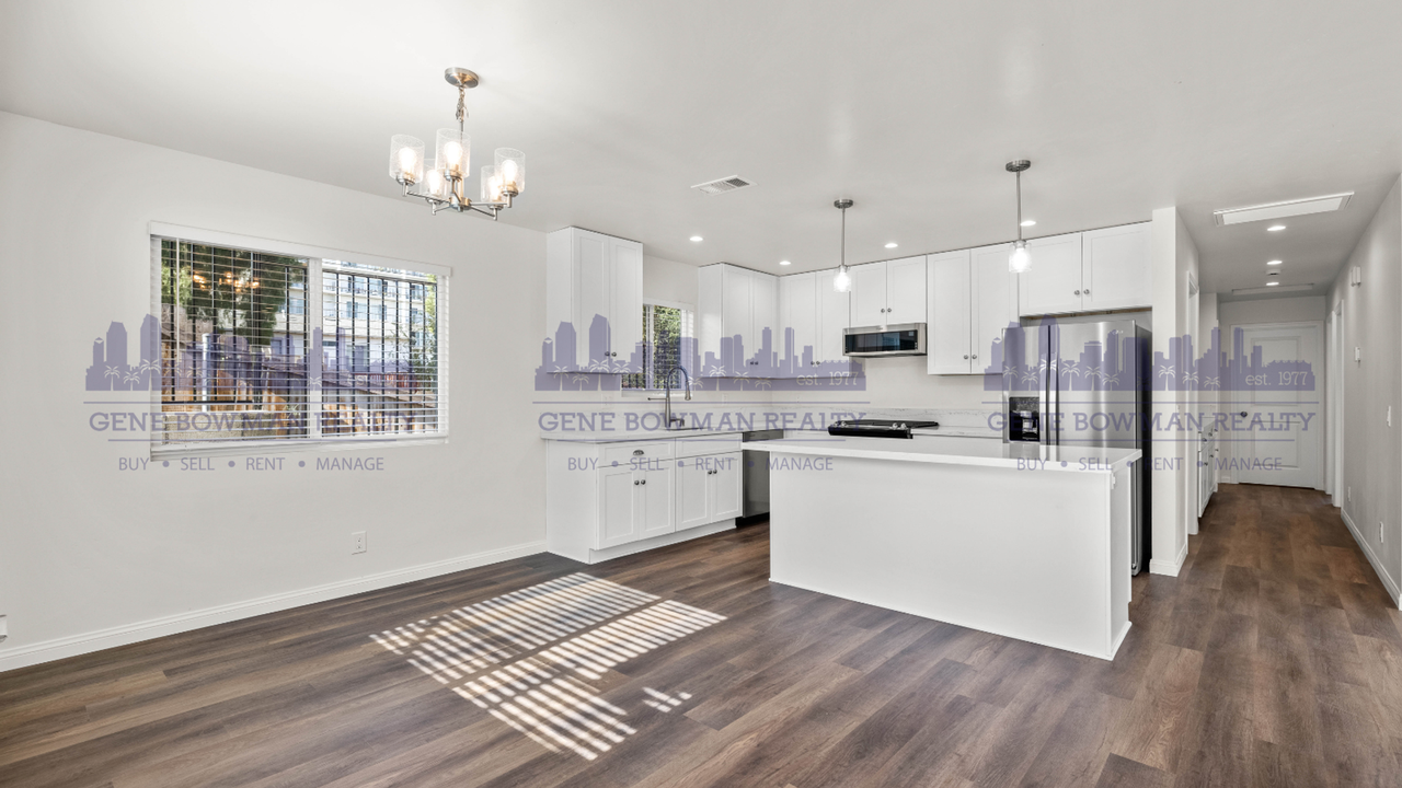 531 E 15th St - Photo 4 of 22