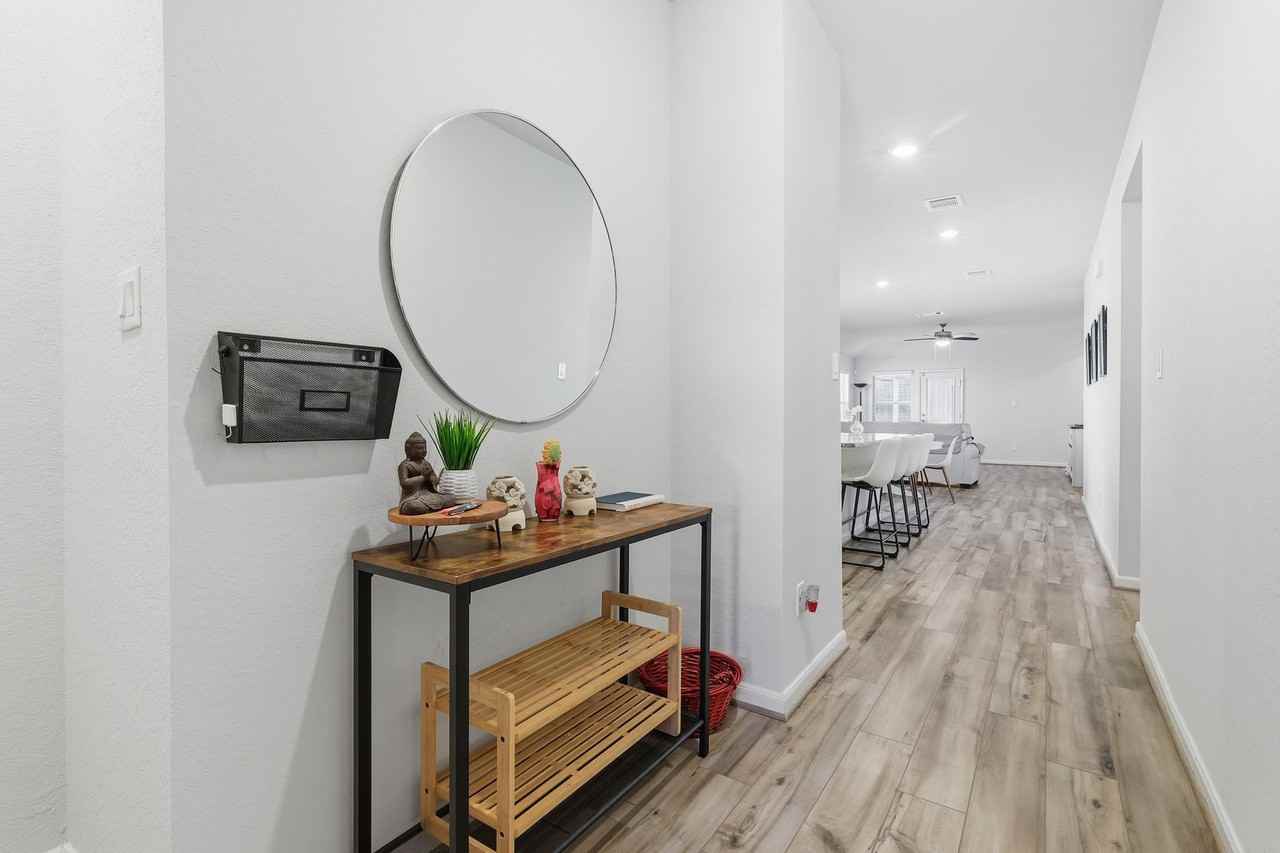 1308 Lydian Broom - Photo 3 of 28