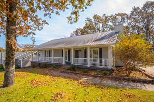 42 Thornhill Dr - Photo 1 of 1