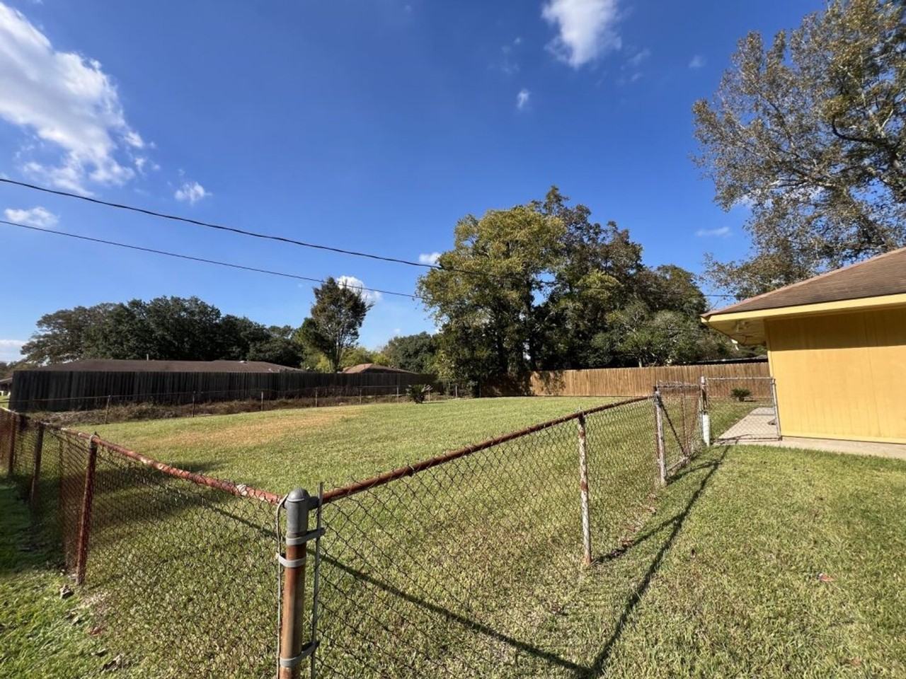 8823 Cefalu Drive - Photo 5 of 44