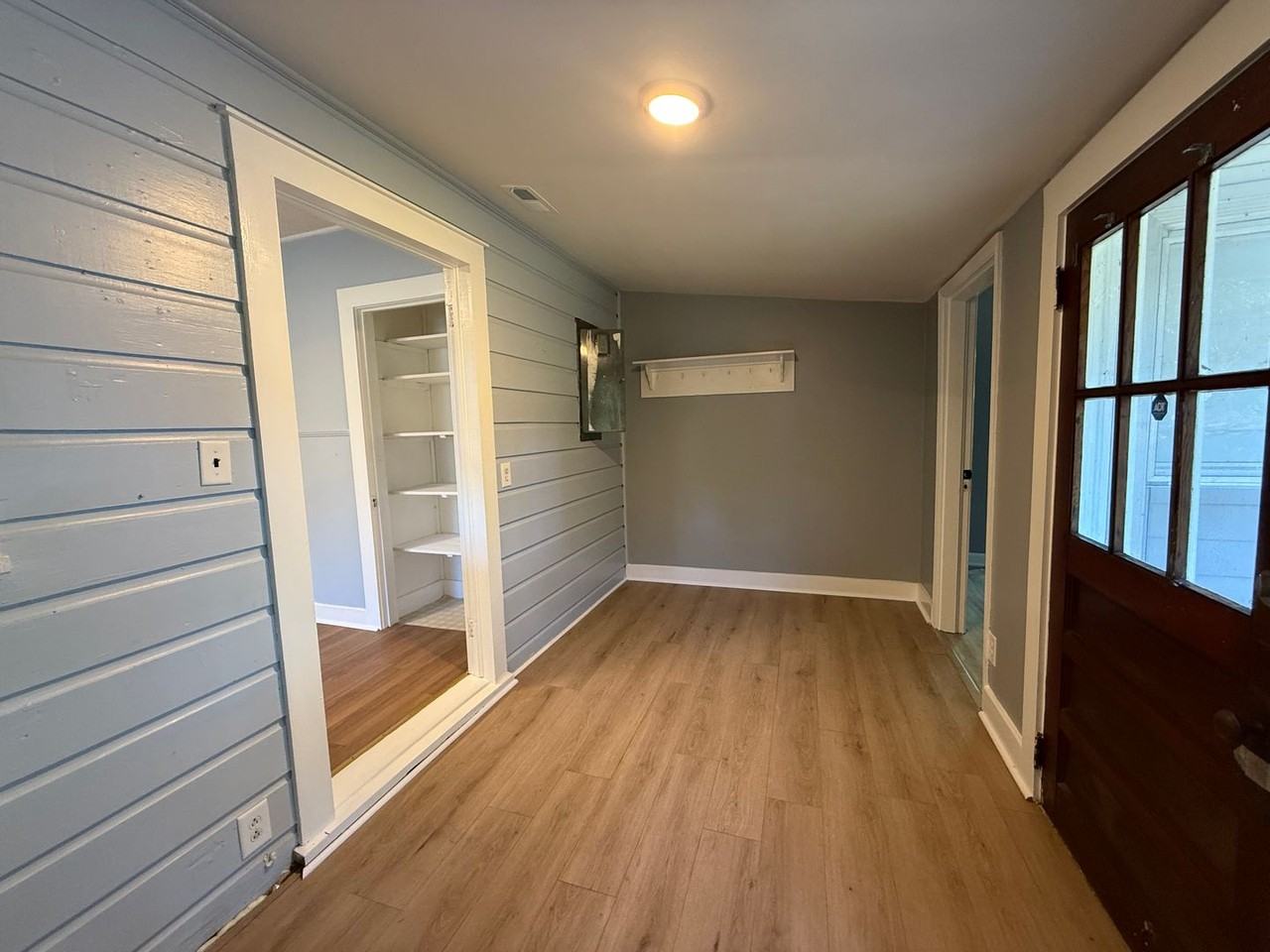 2306 Maple Rd Se - Photo 5 of 12