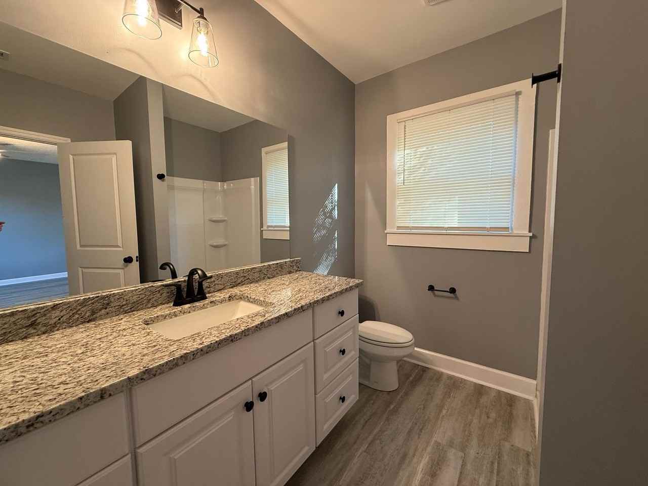 2306 Maple Rd Se - Photo 7 of 12