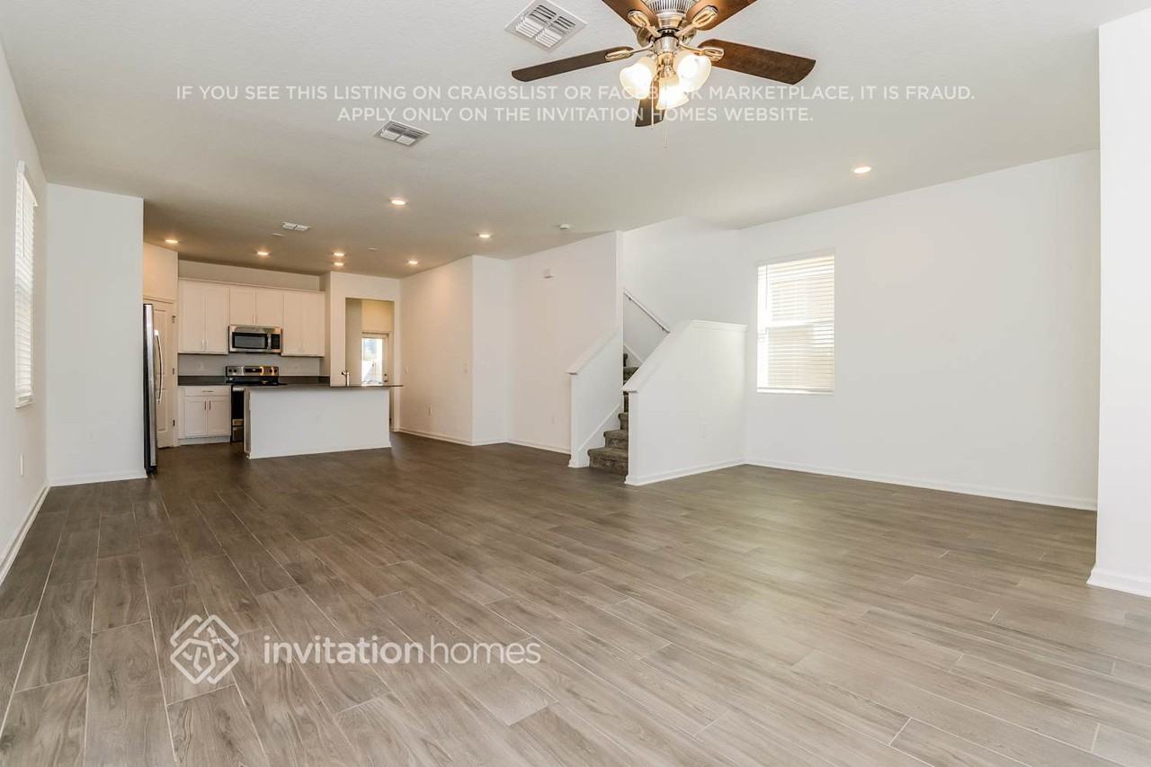 1621 Cross Prairie Parkway - Photo 5 of 19