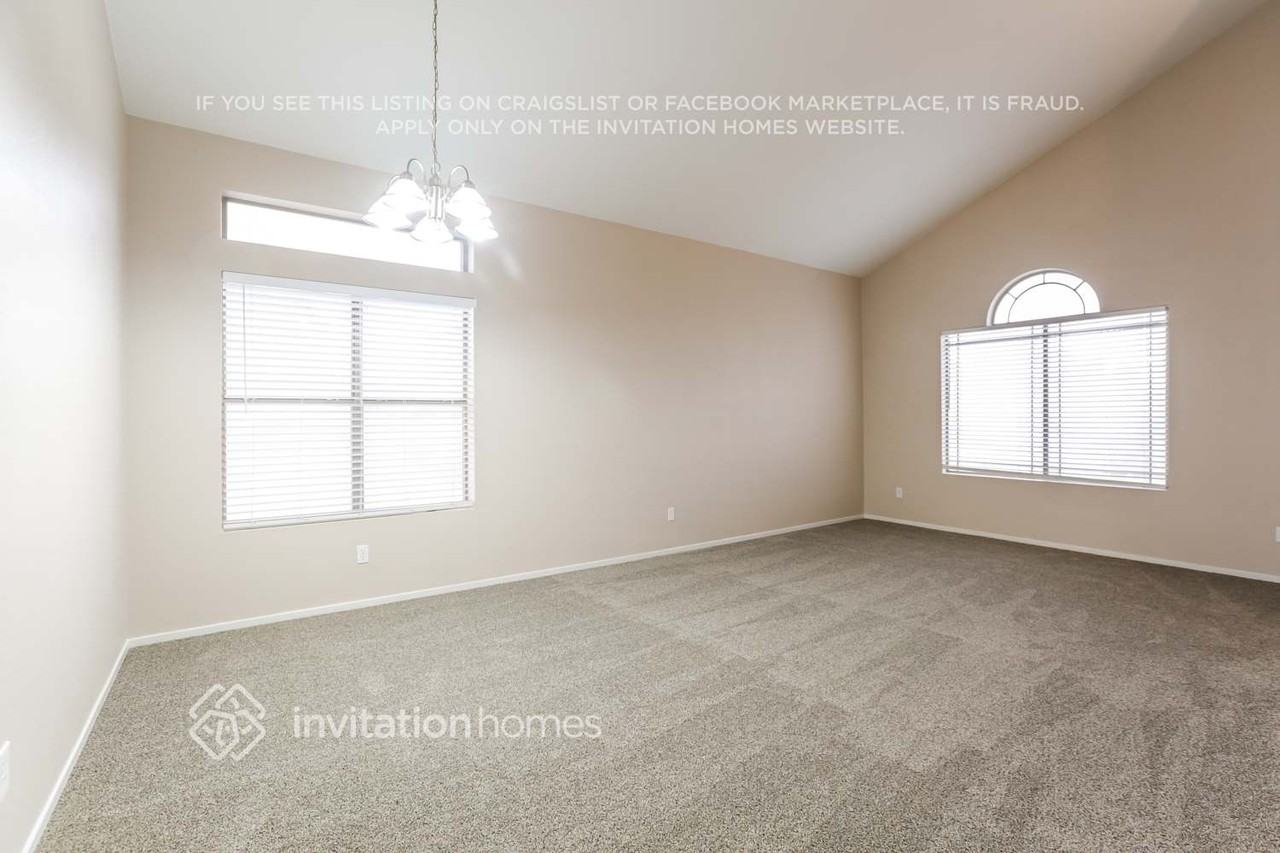 3905 Meadowlands St - Photo 7 of 15