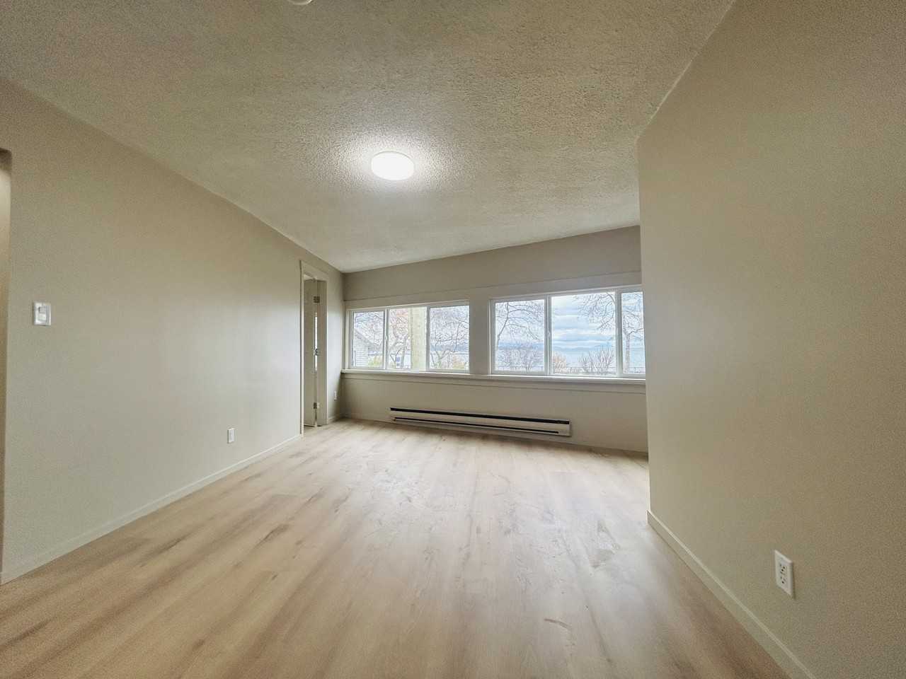 Red Paint on the 2 Floor - Photo 3 of 17