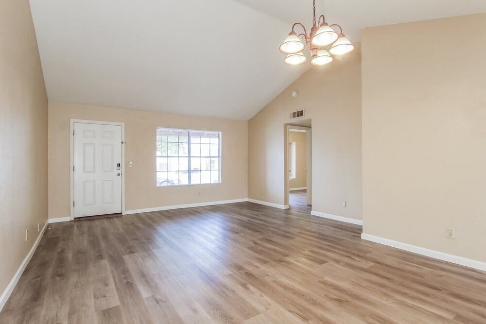 19643 N 12th Pl - Photo 3 of 16