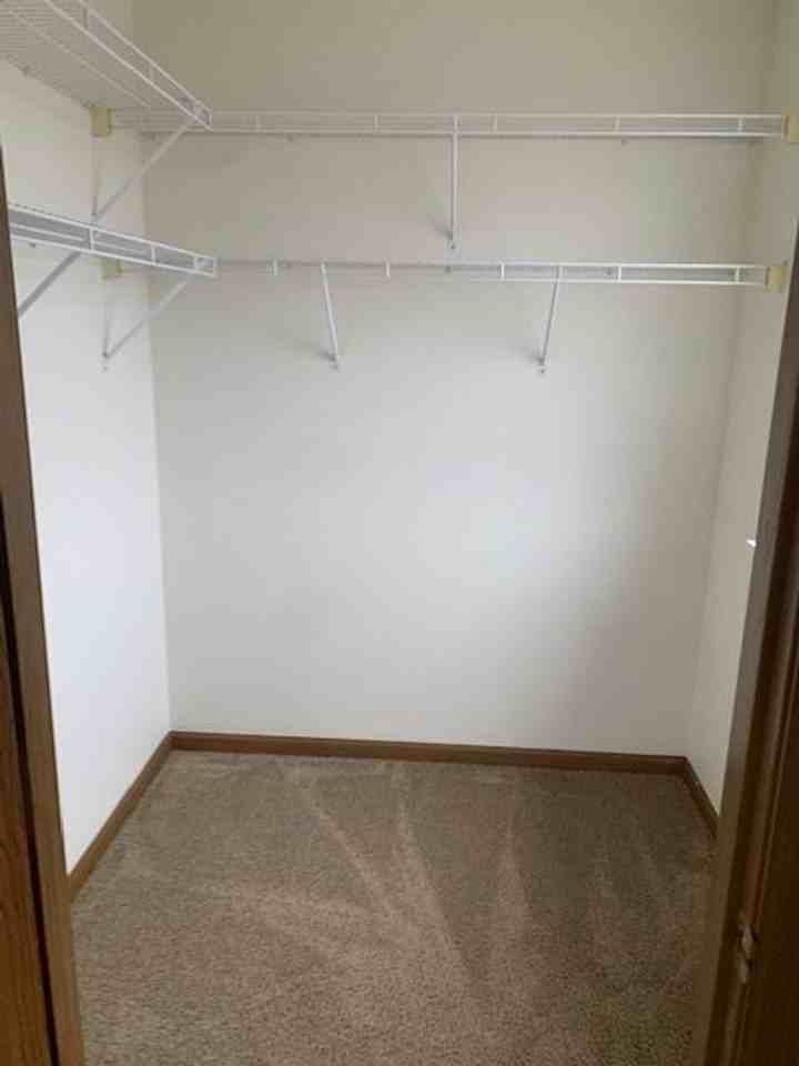 402 Kittery Ridge Dr - Photo 5 of 14