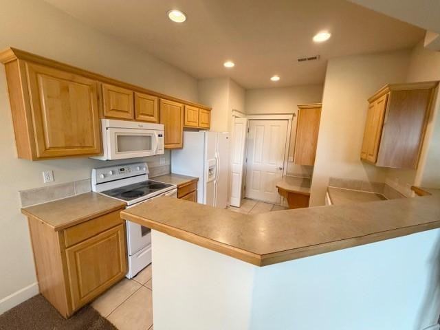 725 N Center Pkwy - Photo 6 of 9