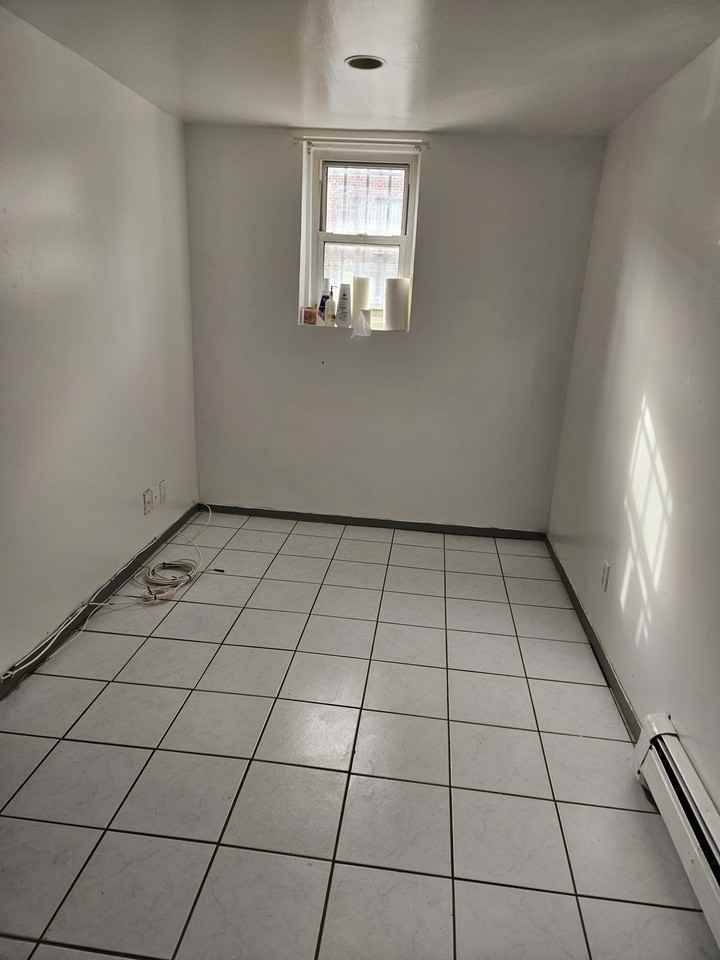 1064 Barbey Street - Photo 3 of 9