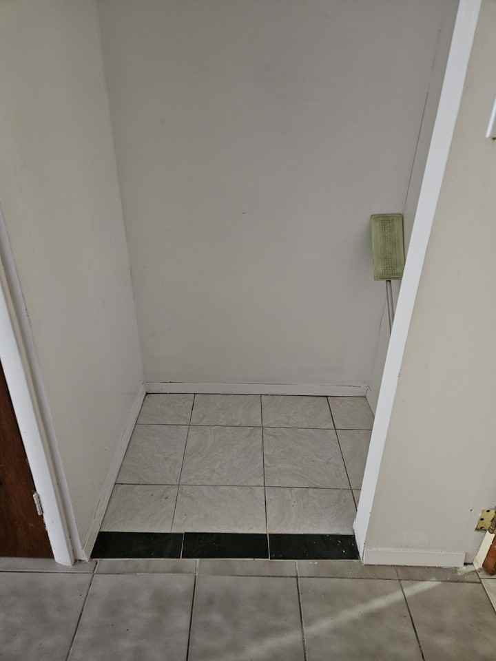 1064 Barbey Street - Photo 4 of 9