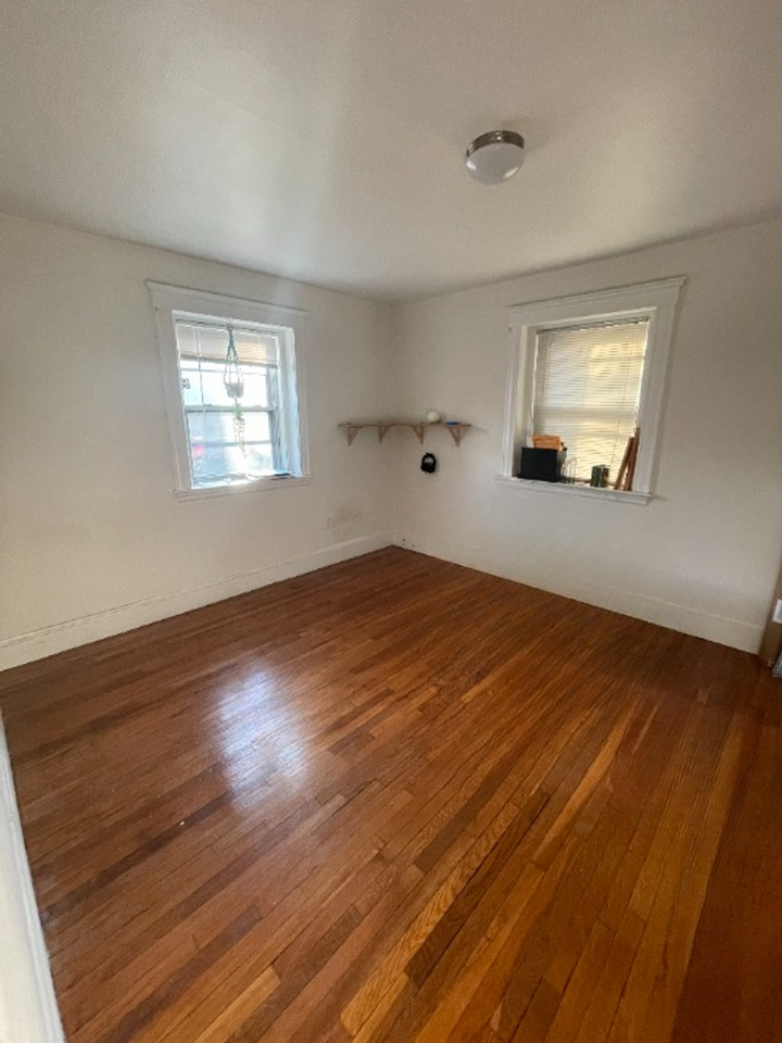 14A Lakeville Rd - Photo 6 of 11