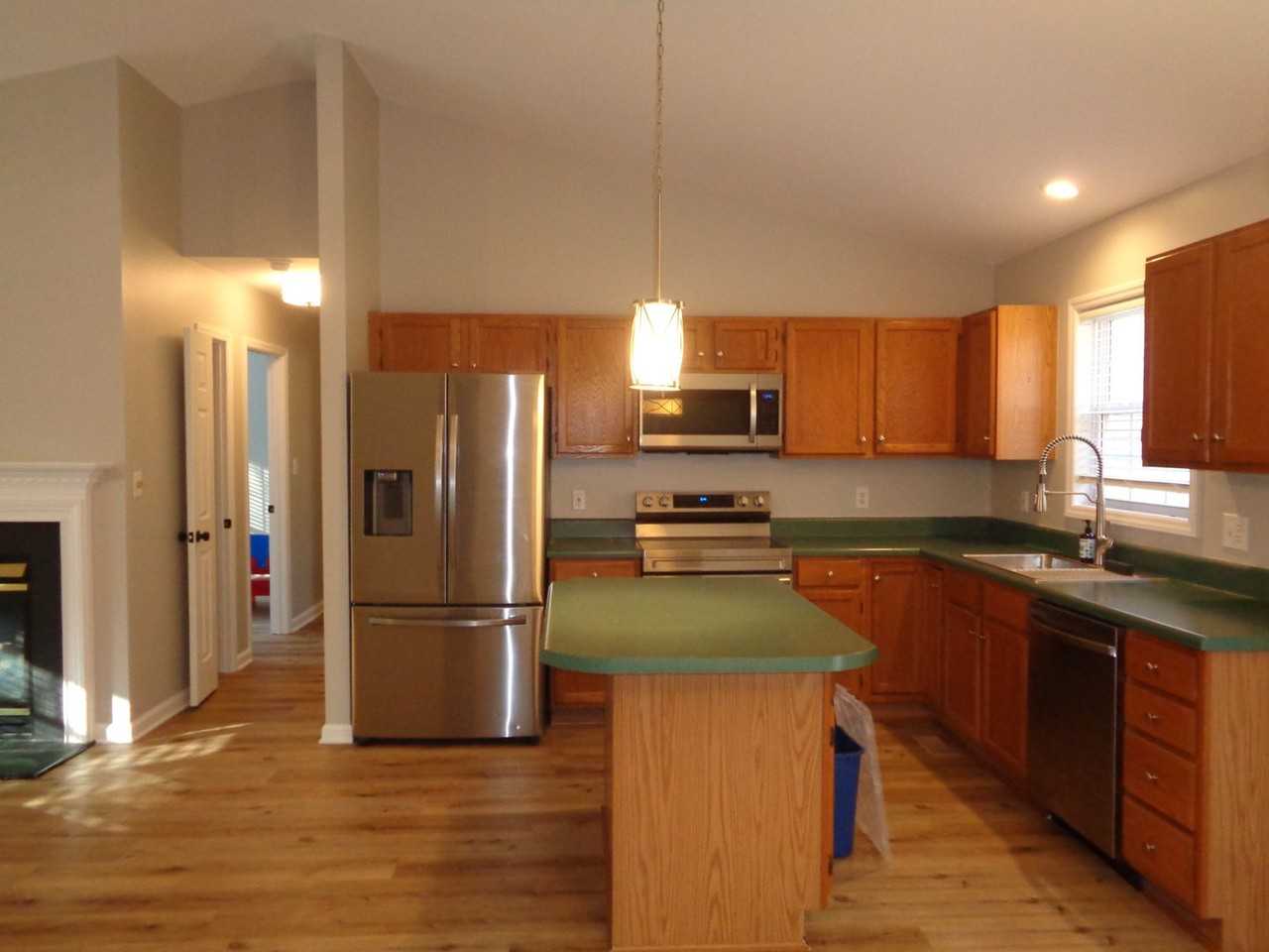 7608 Keating Dr - Photo 7 of 20