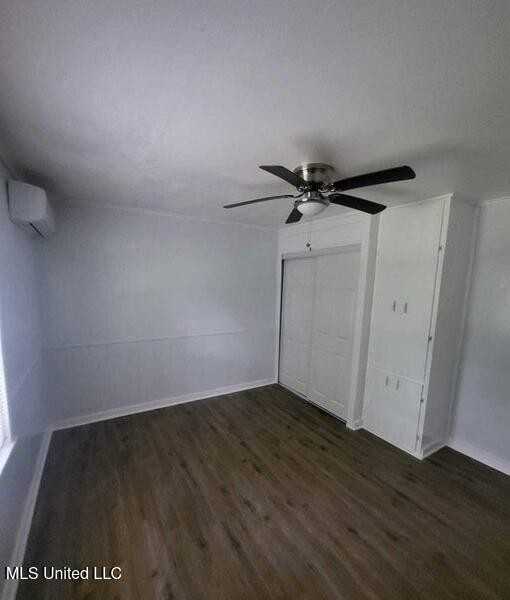 1727 Dixie Dr - Photo 2 of 7