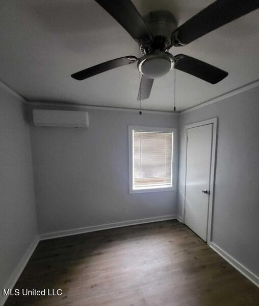 1727 Dixie Dr - Photo 3 of 7