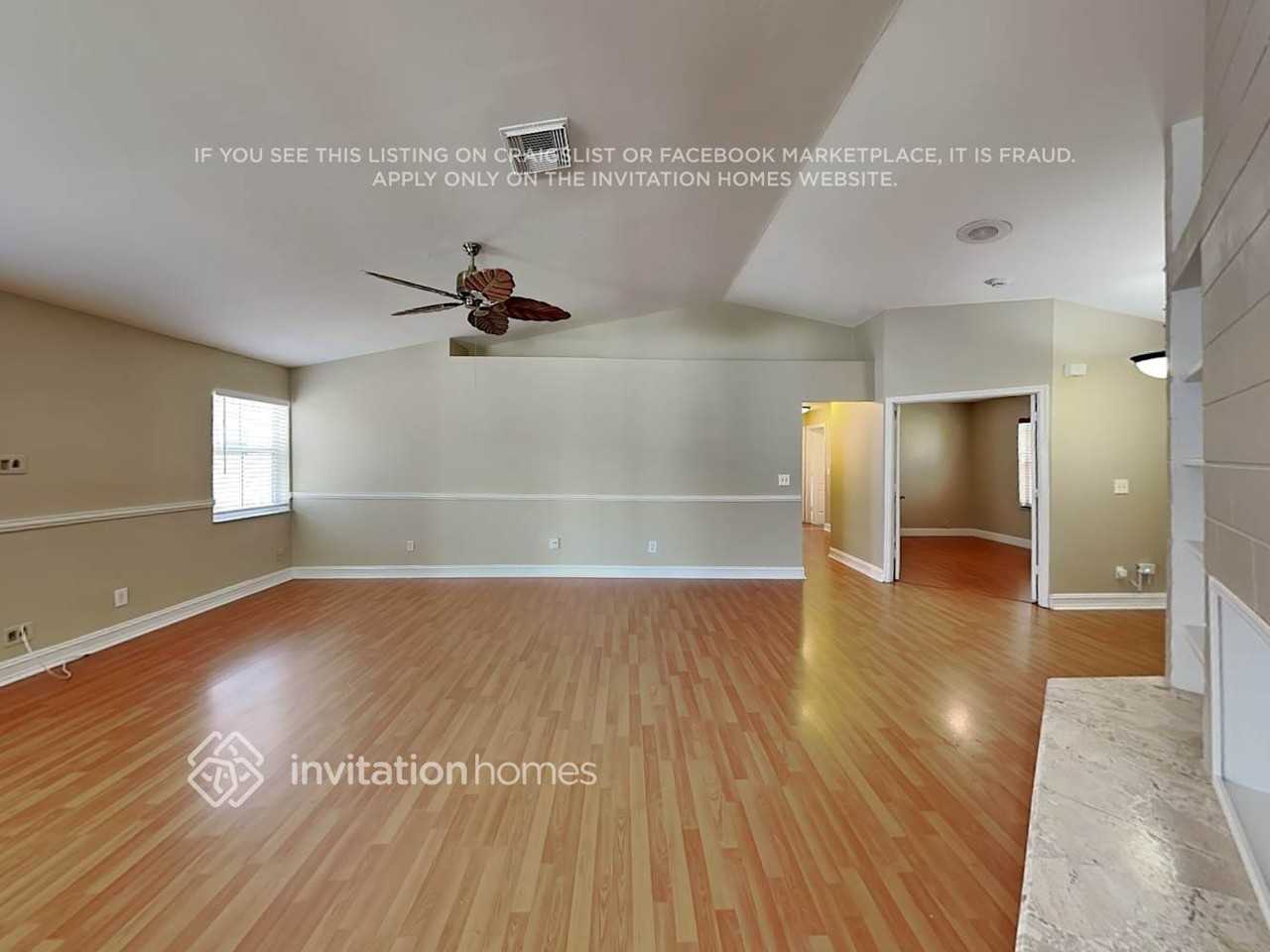 7381 Nw 1st Mnr - Photo 3 of 19