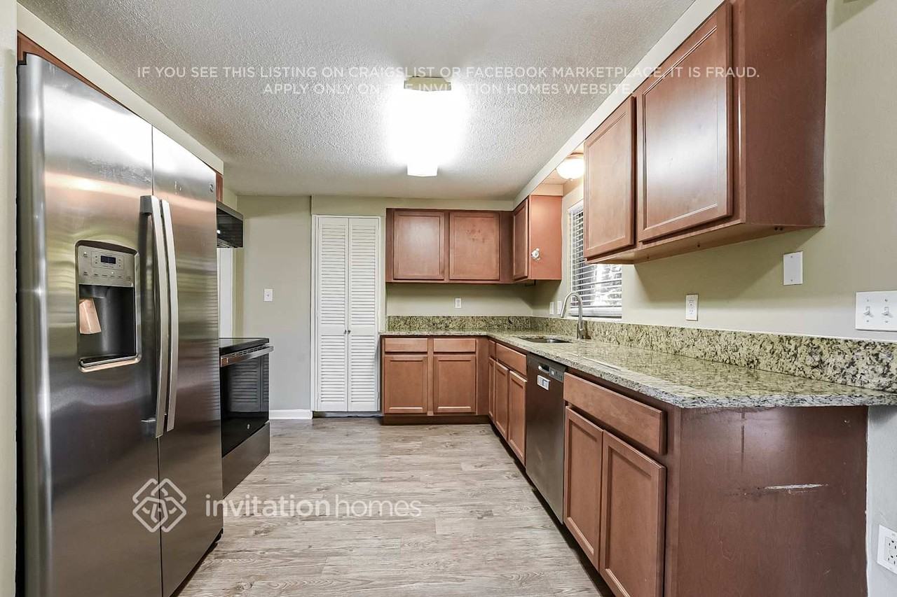 2231 Camellia Drive - Photo 6 of 17