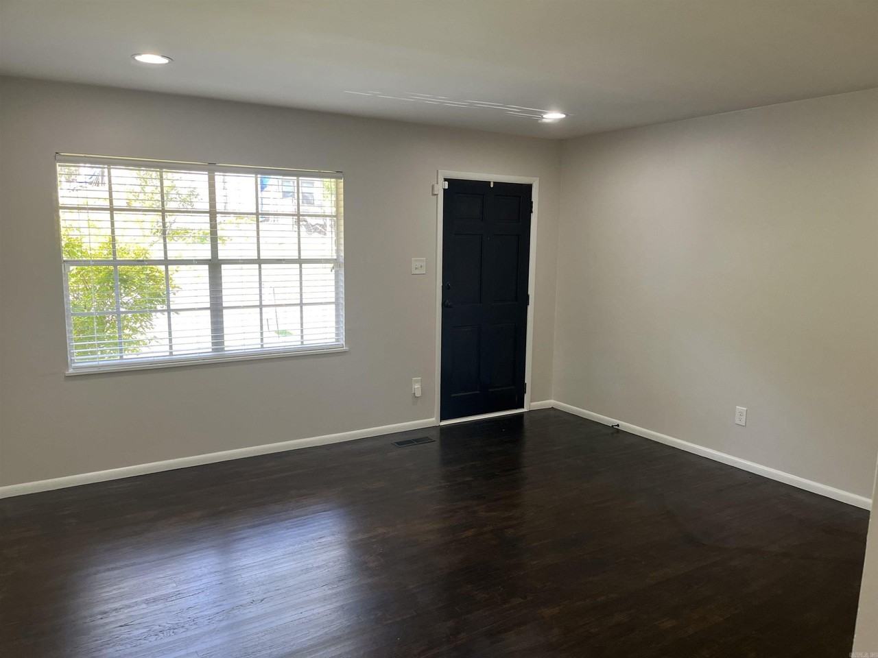 68 White Oak Ln - Photo 2 of 16