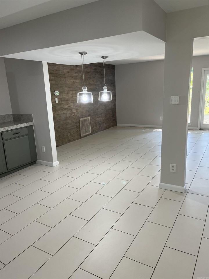 68 White Oak Ln - Photo 5 of 16