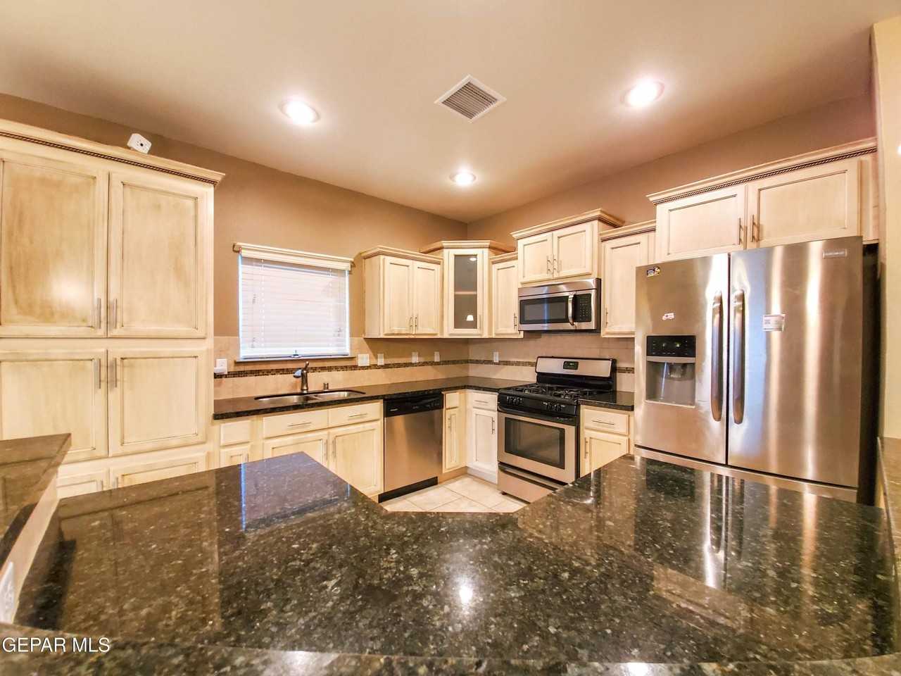 13125 Lost Willow - Photo 5 of 19