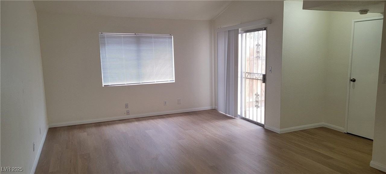 5156 Golden Ln #D - Photo 4 of 4