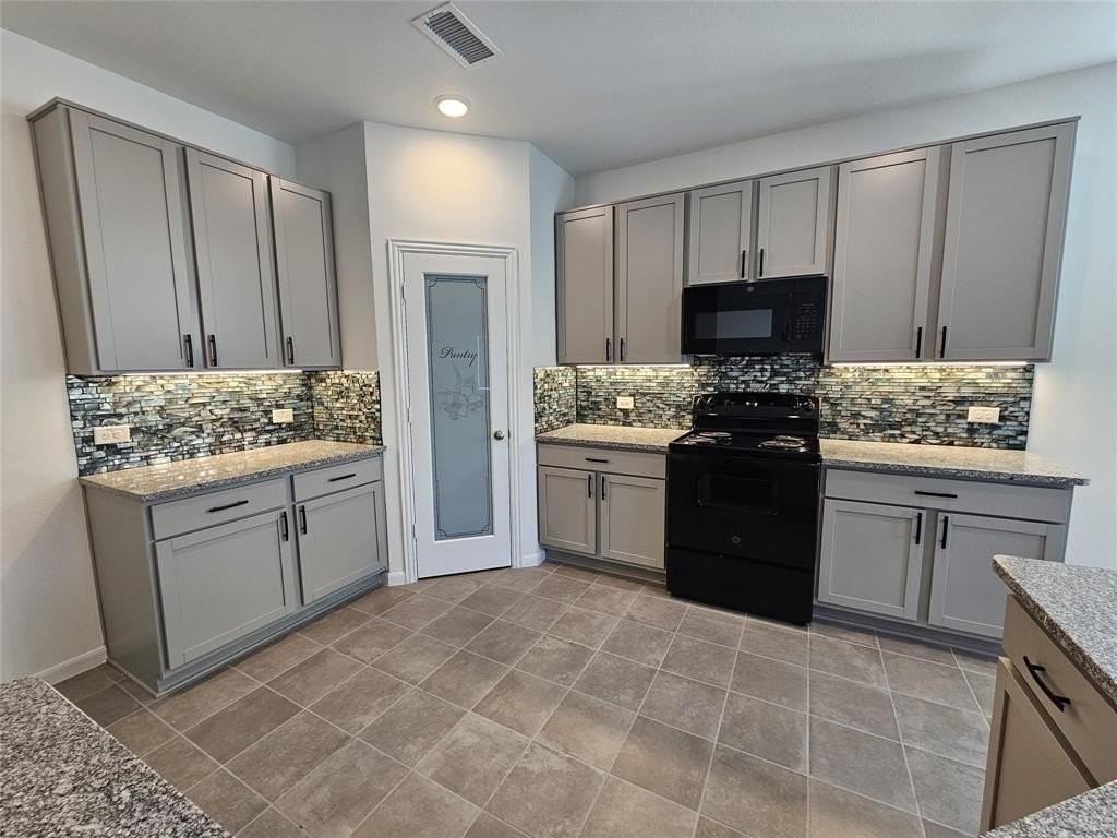 1710 Citrus Dr - Photo 4 of 23