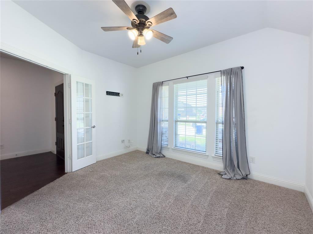 3617 Fordham St - Photo 4 of 21