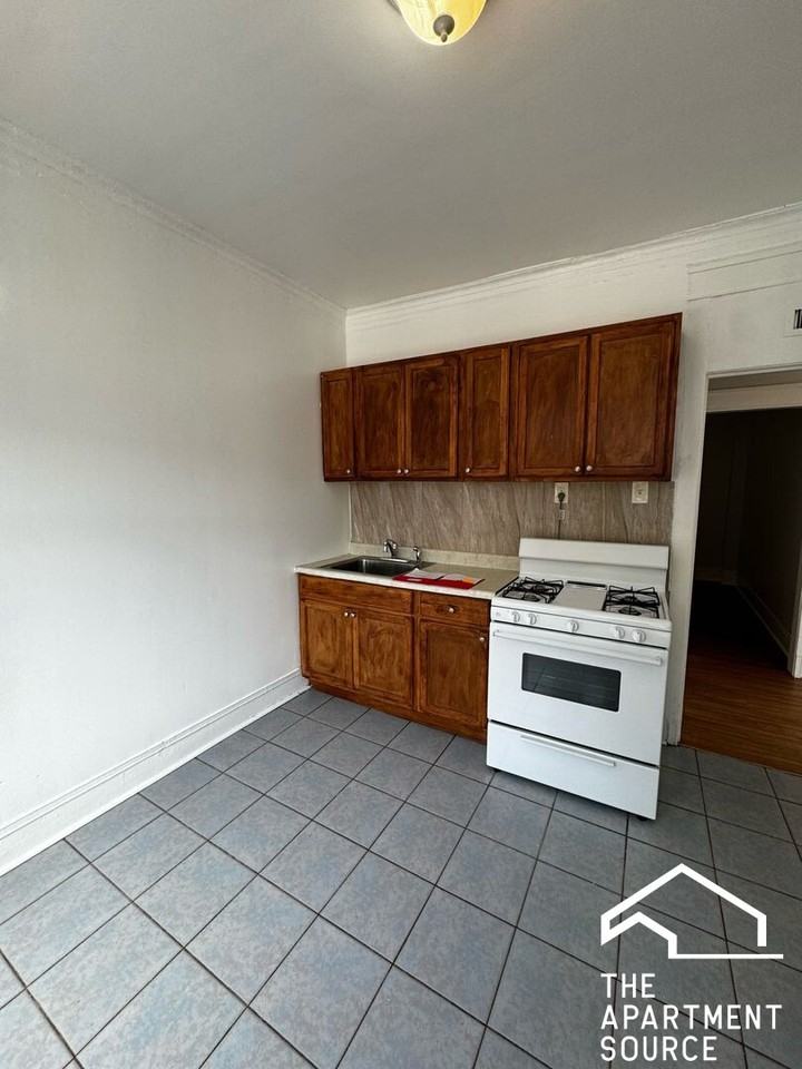 4805 N Central Park Ave #203 - Photo 2 of 8