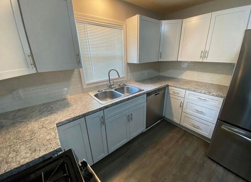 200 S 3rd St - Photo 6 of 11