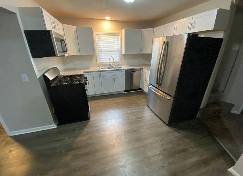 200 S 3rd St - Photo 7 of 11