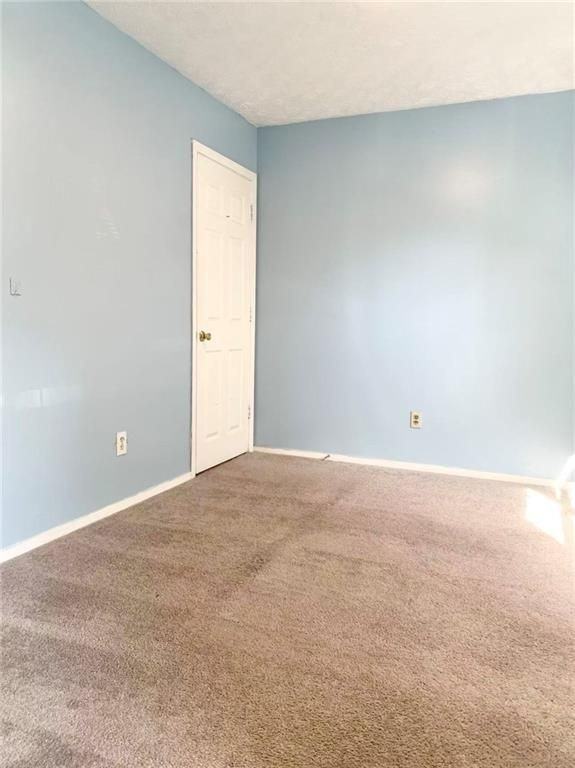 1310 Hampton Hill Ct - Photo 7 of 10