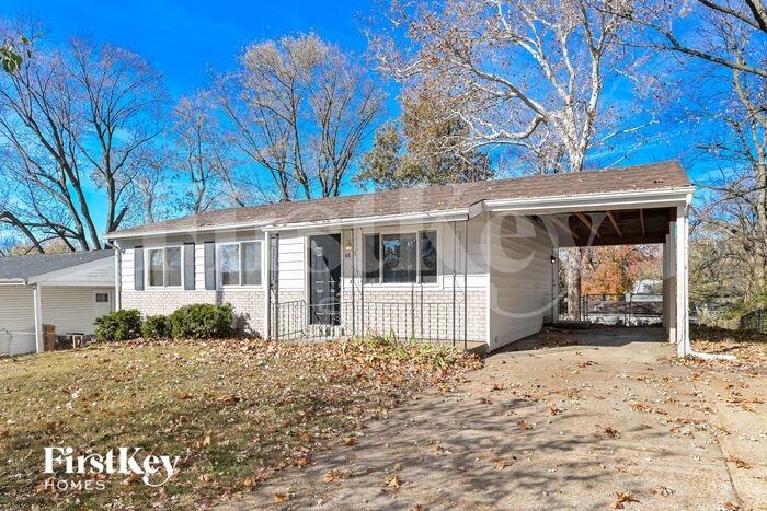 4813 Cherry Blossom Lane - Photo 2 of 19