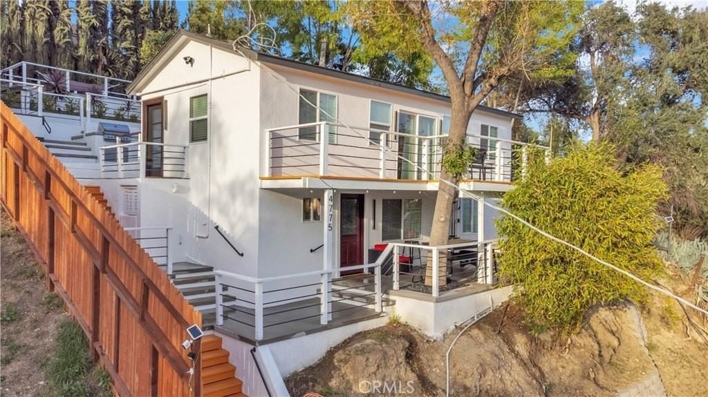 4775 4775 N Huntington Dr - Photo 2 of 50