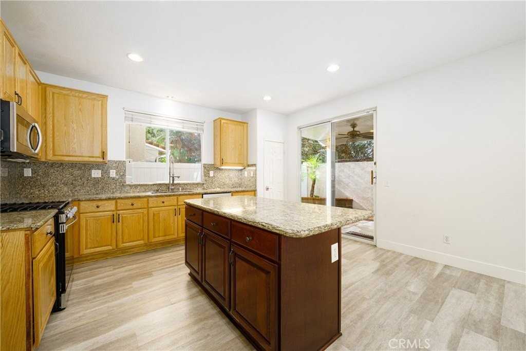 10 Lazurite - Photo 7 of 28