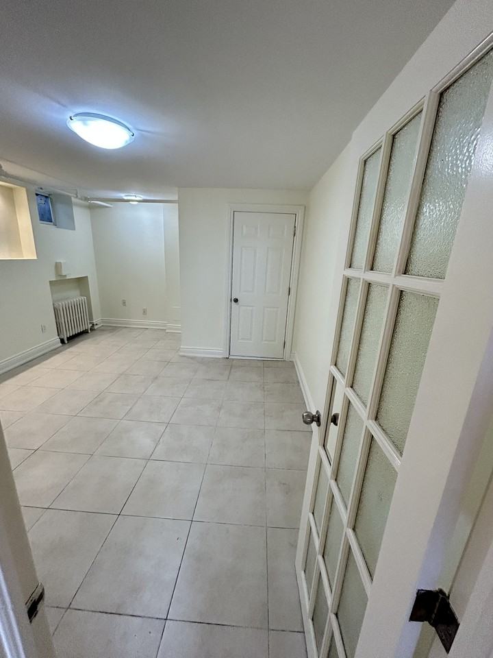 121 Cheritan Avenue #L - Photo 4 of 11