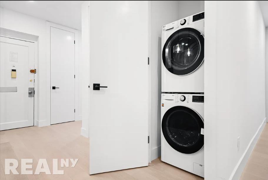 8th Ave #4C - Photo 6 of 7