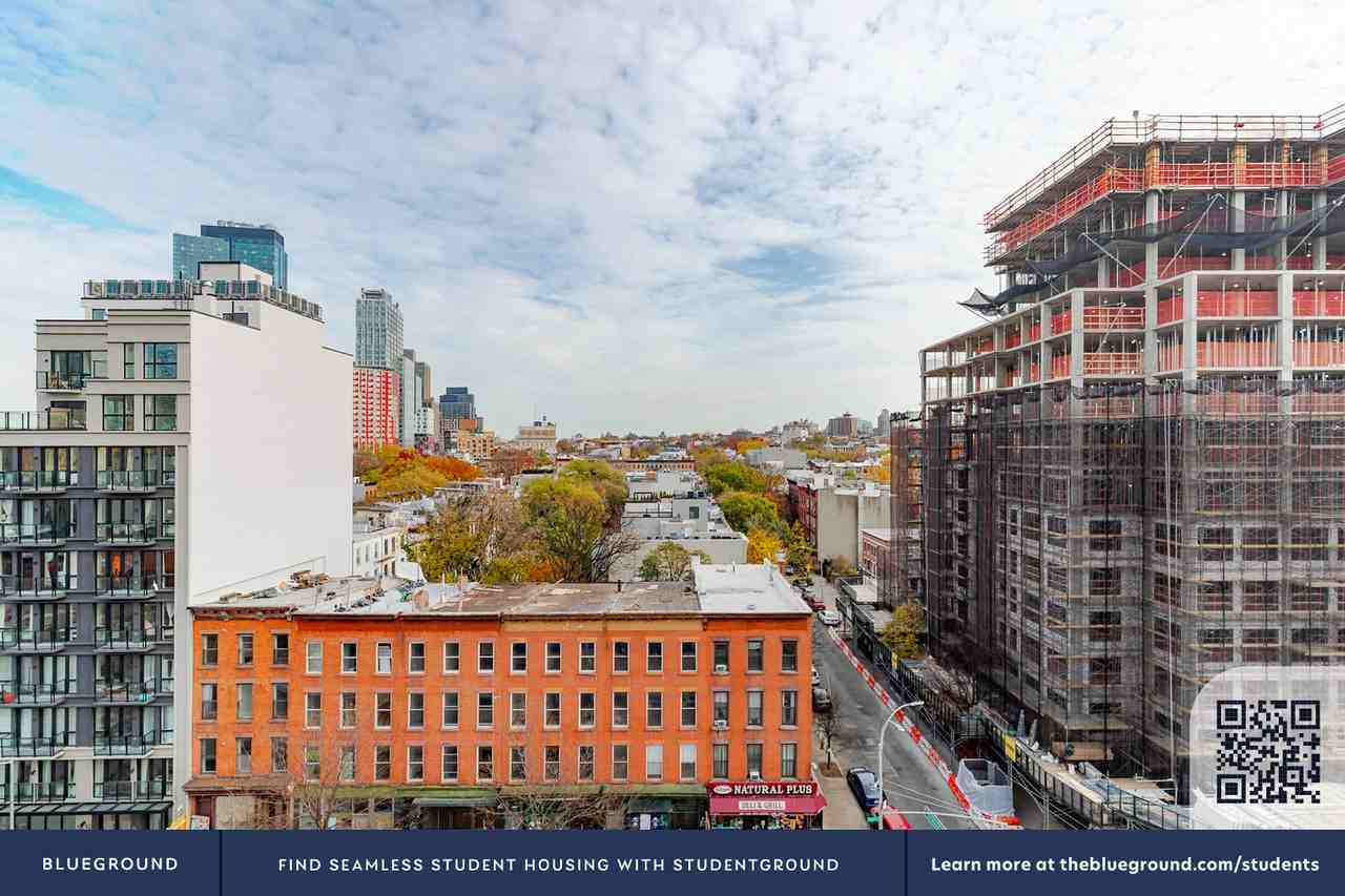 82 4th Avenue - Photo 7 of 32