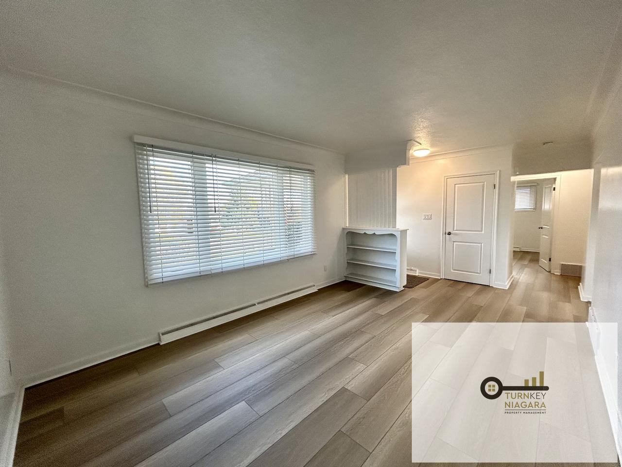 137 Sullivan Avenue - Photo 4 of 20