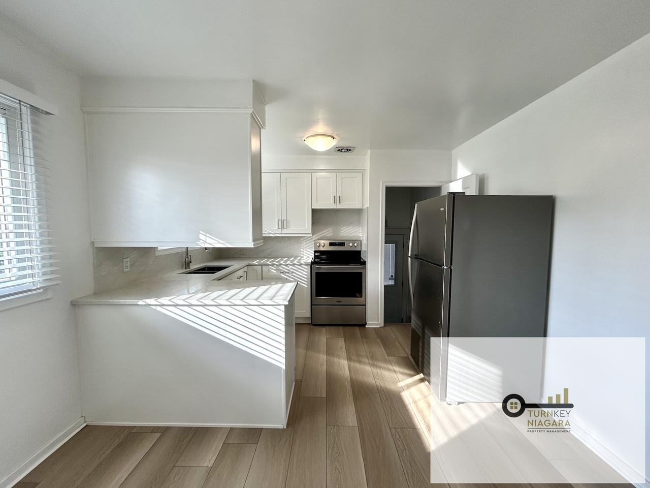 137 Sullivan Avenue - Photo 7 of 20