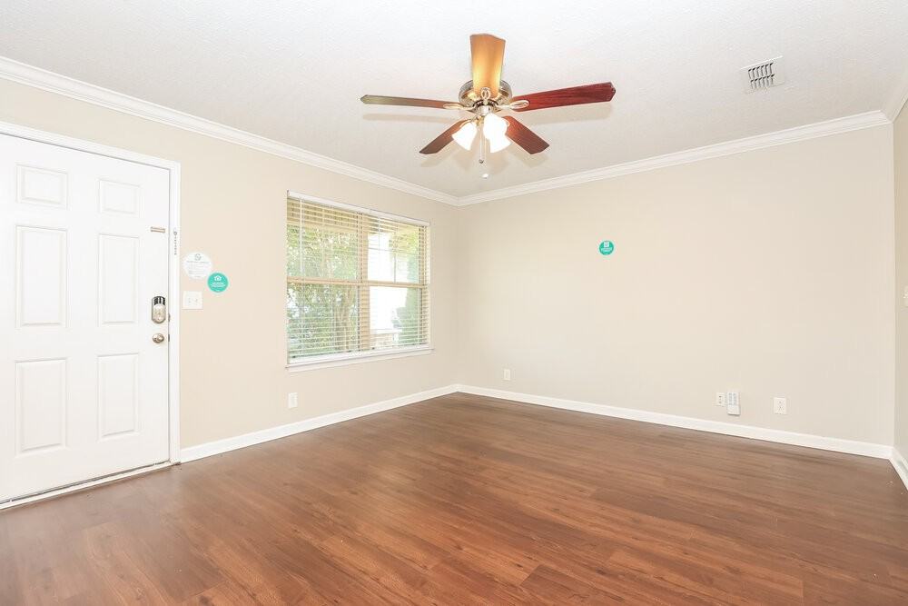 3409 Smarty Jones Ct - Photo 4 of 17