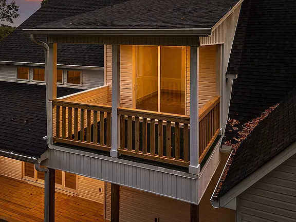 2033 Angler Dr - Photo 4 of 23