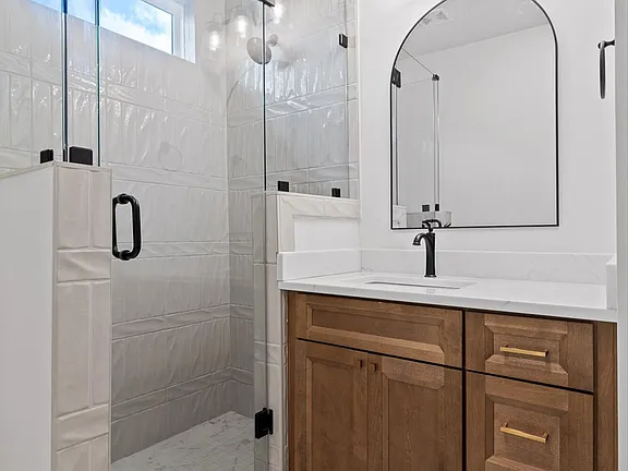 2033 Angler Dr - Photo 5 of 23