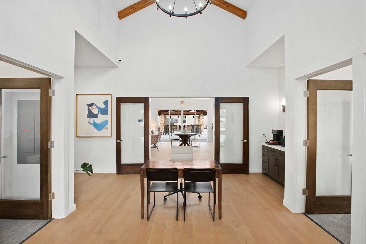 Pacific Valley Apartments - Photo 5 of 50