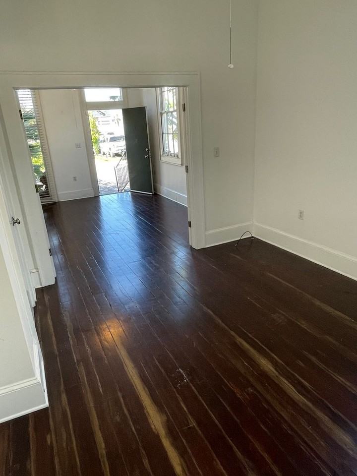 1438 1438 - 1440 North Roman Street - 1440 #1440 - Photo 2 of 11