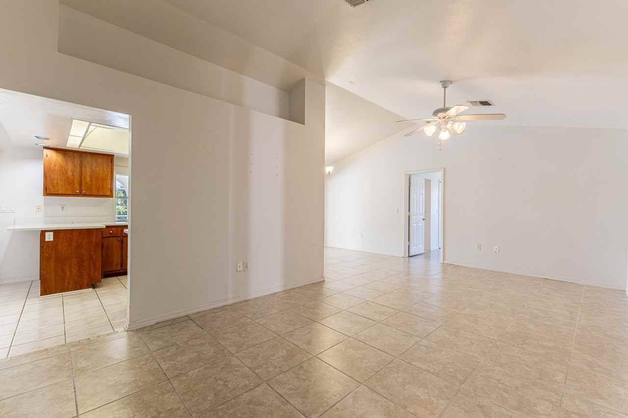 608 Richmond Ave N - Photo 5 of 19