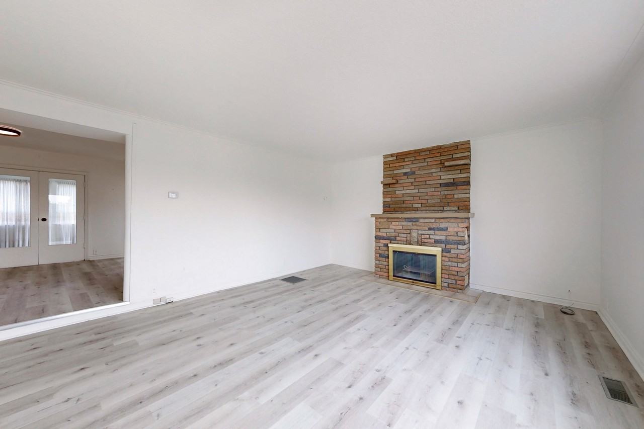 3131 Weston Road - Photo 3 of 48