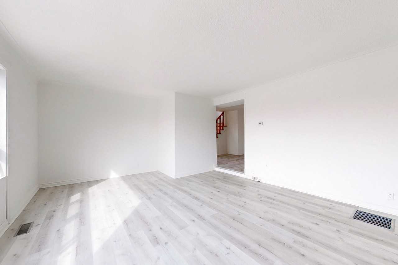 3131 Weston Road - Photo 4 of 48